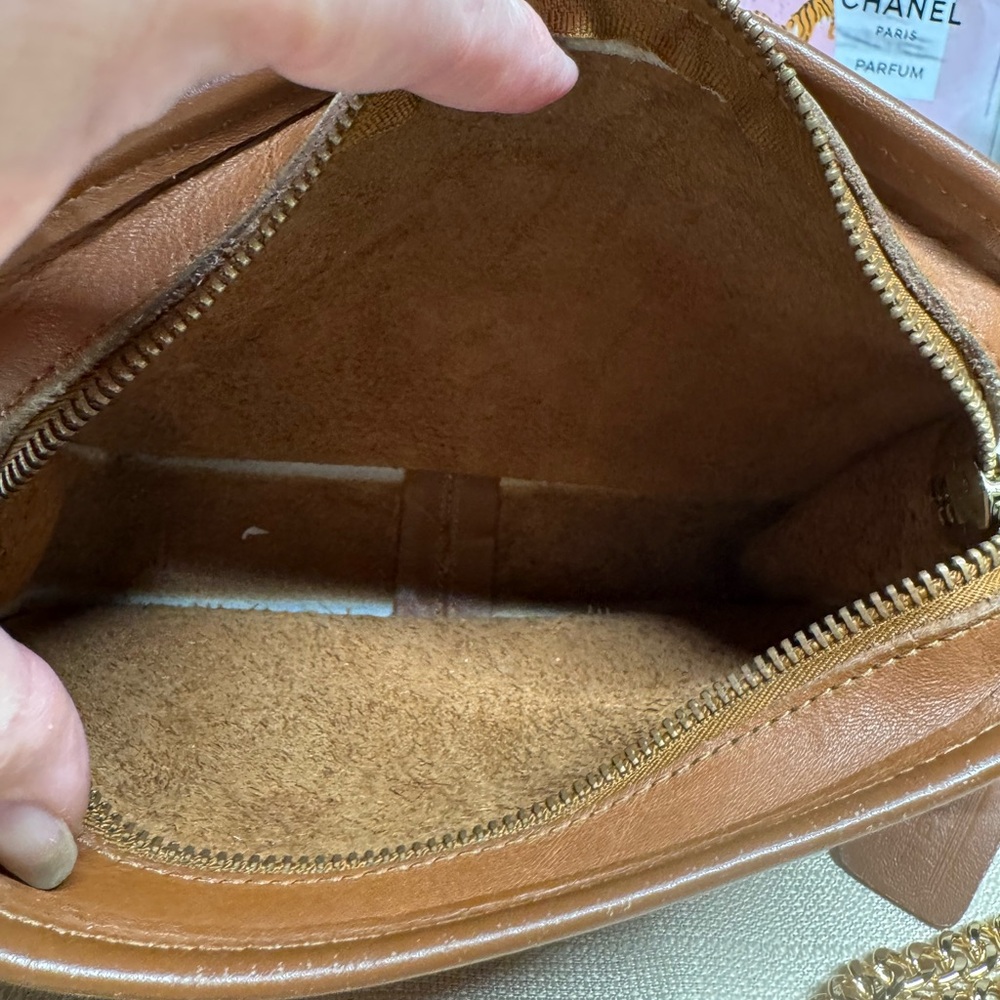 GUC Coach Brown Leather Cosmetic Bag with Crossbody Chain - Picture 12 of 13